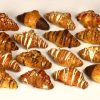 Pack de 16 mini croissants con masa esponjosa y sabores variados