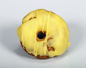 Rosquilla tradicional con toque de limón fresco.
