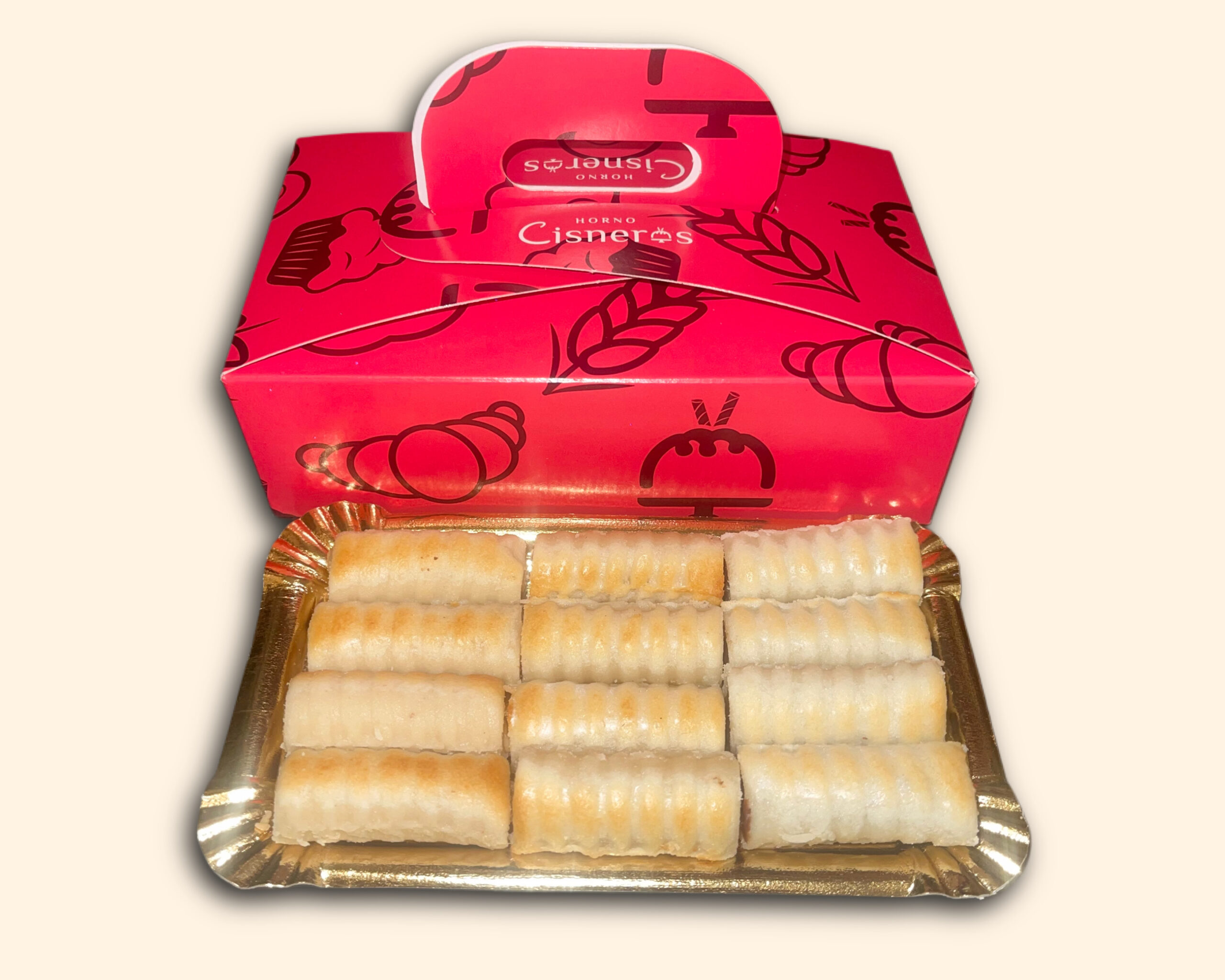 Caja de 12 huesos de santo surtidos con rellenos de yema, chocolate y frambuesa.