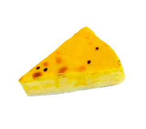 Tarta de queso cremosa con cobertura exótica.
